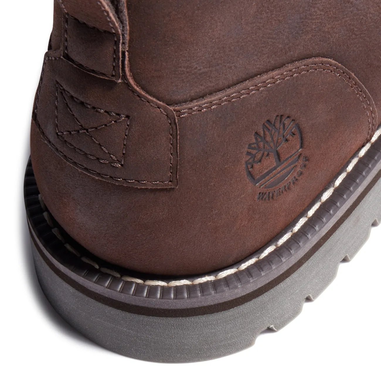 Men's Redwood Falls Mid Chukka Boot