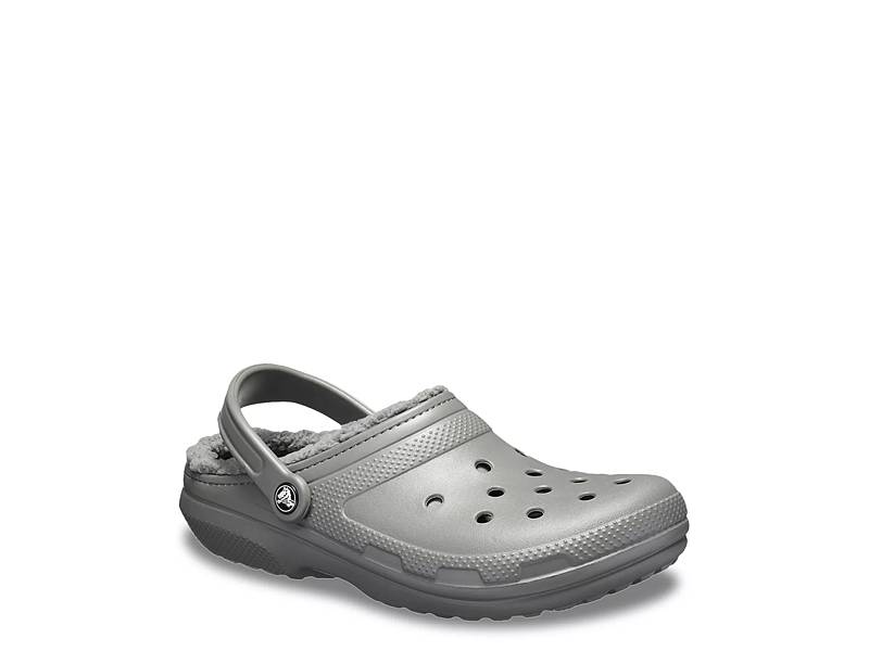 Crocs discount chinook mall