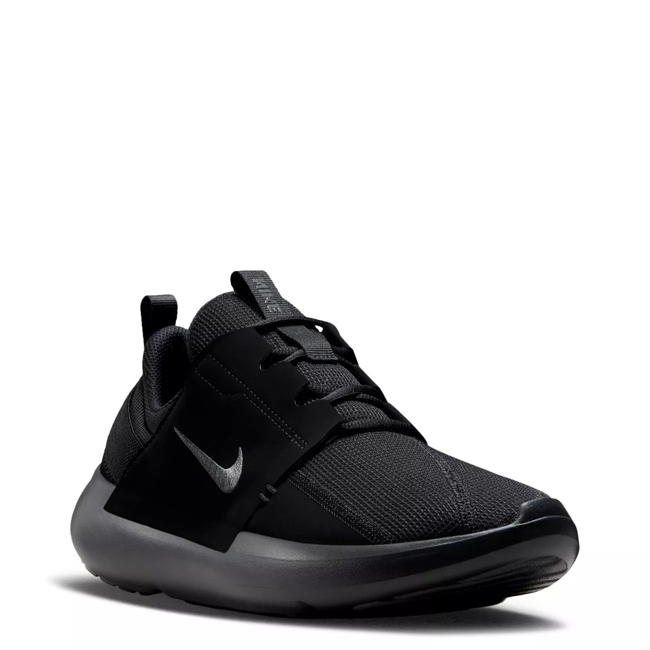 Dsw store black nikes