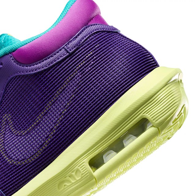Lebron running shoes shop