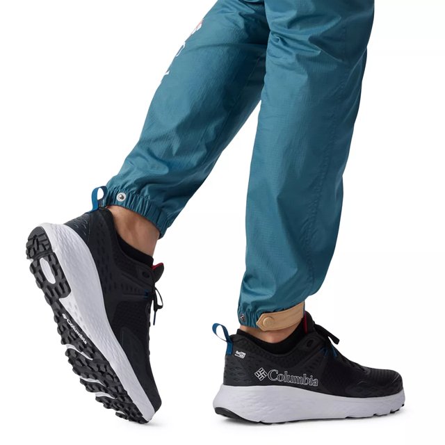 Hiking tennis shoes mens top