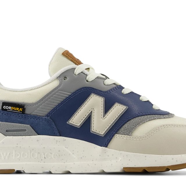 New Balance Men's 997 Sneaker | The Shoe Co.