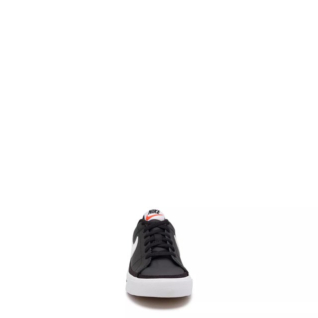 Boy nikes shop on sale