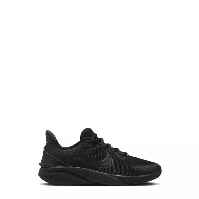 Nike Boys Star Runner 4 Running Shoe in Black Size 4 Medium