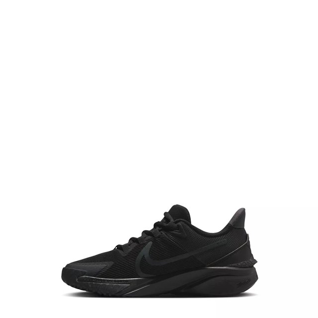 Nike Boys Star Runner 4 Running Shoe in Black Size 4 Medium