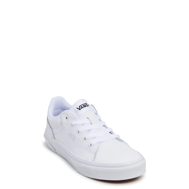 Vans Boys Seldan Sneaker in White Leather Size 4 Medium
