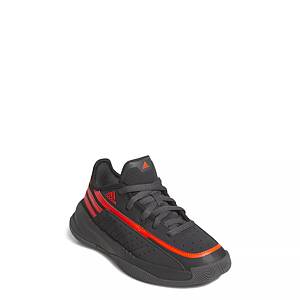 Kids wide clearance basketball shoes