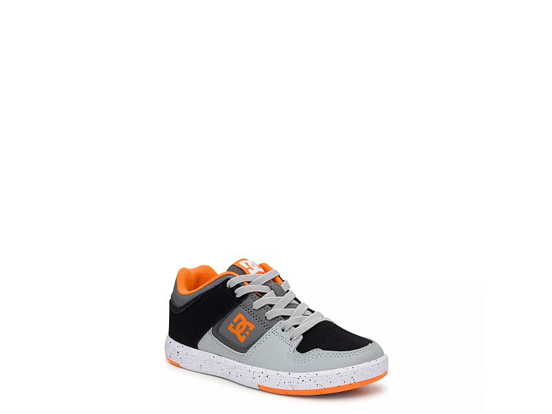 Dc running shoes canada online