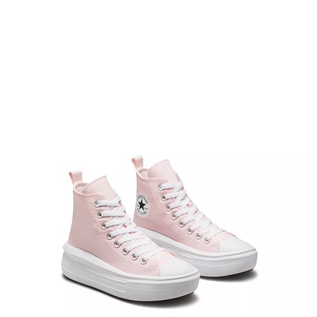 Female hotsell chuck taylors