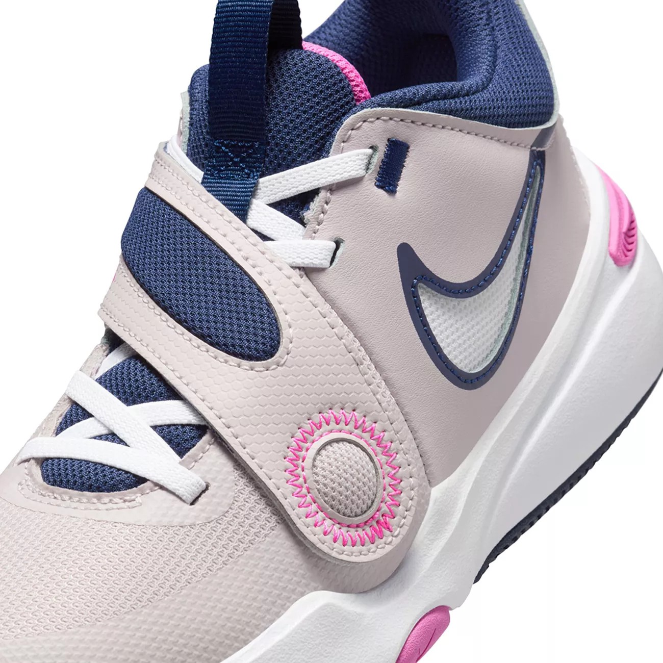 Girls' Team Hustle D11 Basketball Shoe